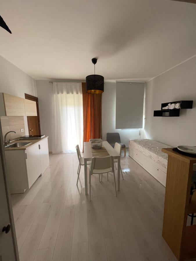 Апартаменты Casa XXI Aprile Изола-делле-Феммине Экстерьер фото