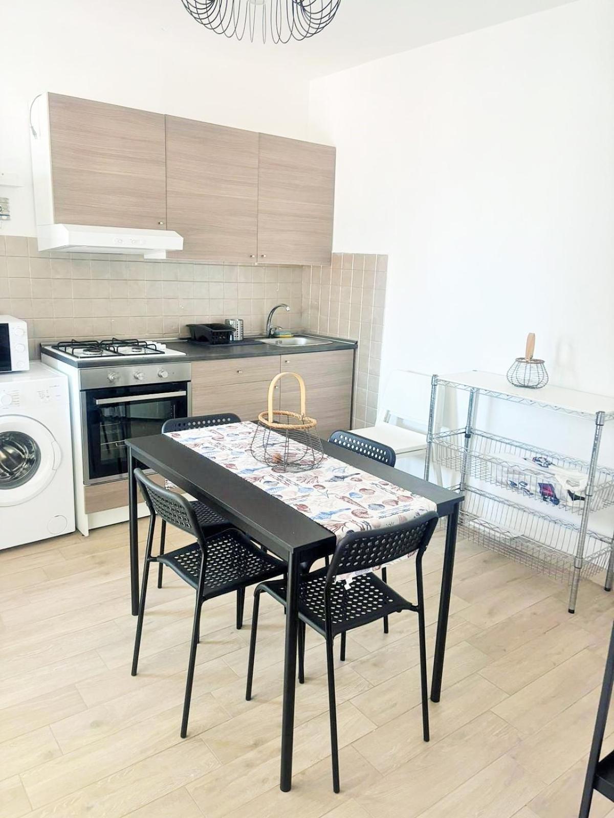 Апартаменты Casa XXI Aprile Изола-делле-Феммине Экстерьер фото